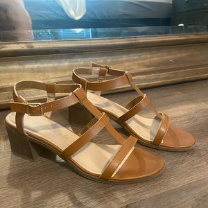 Brown heel sandal